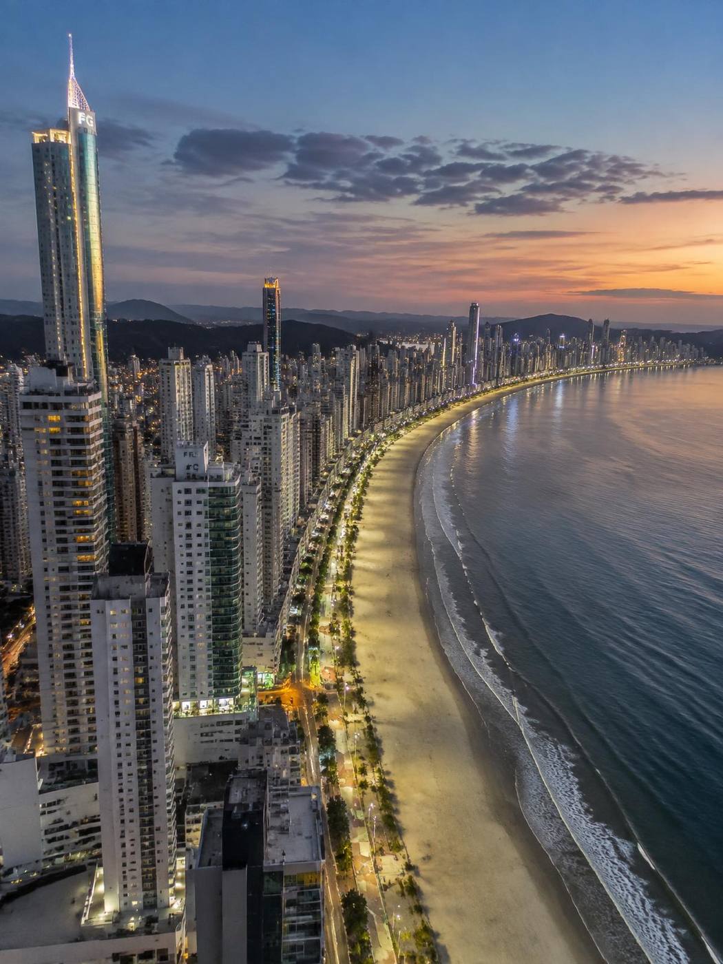 Vista de Balneário Camboriú, litoral de Santa Catarina